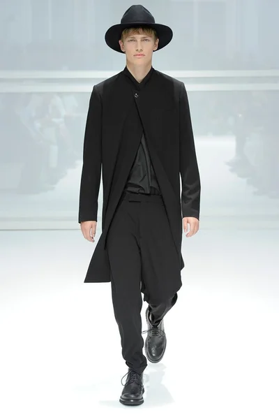 Look 43